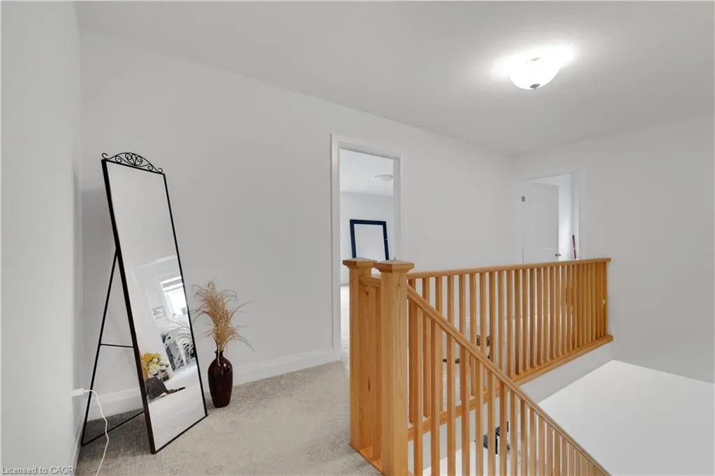 92 Sass Crescent