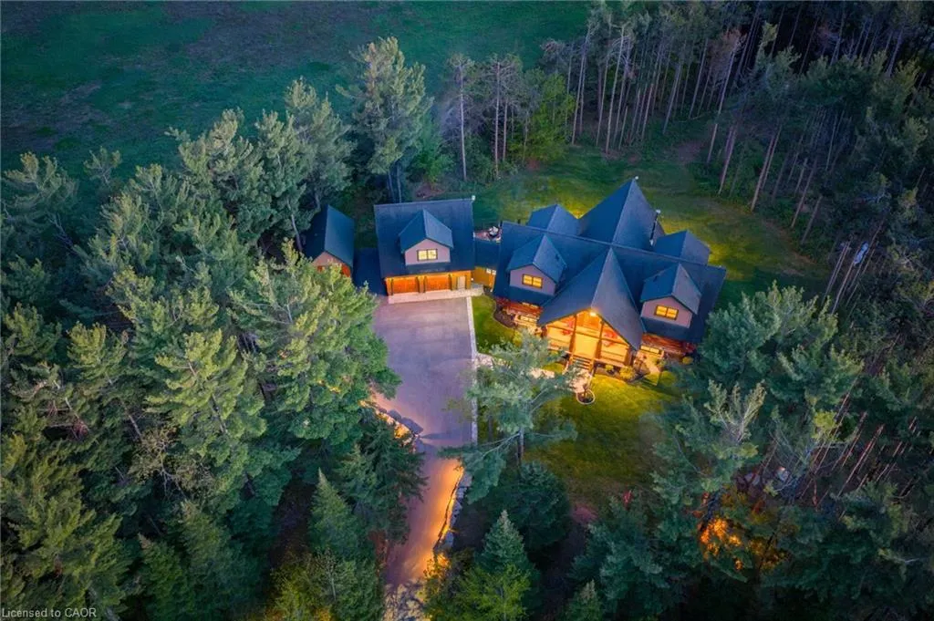 11 Nevis Ridge Drive