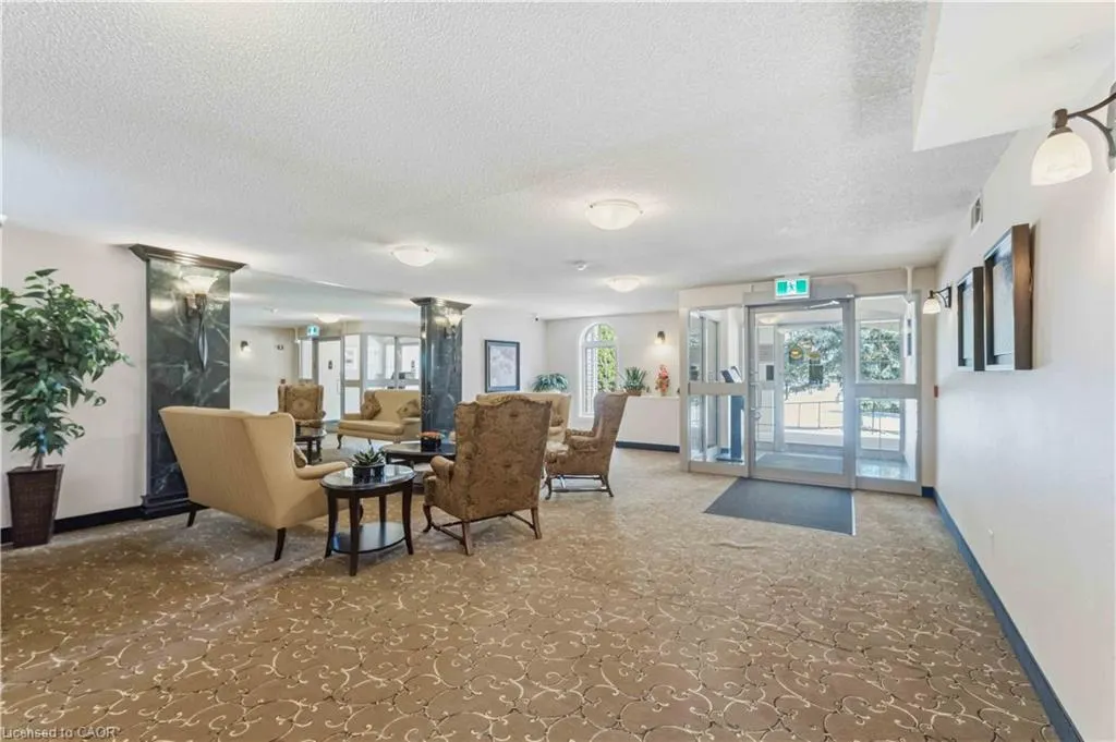 970 Golf Links Road #205