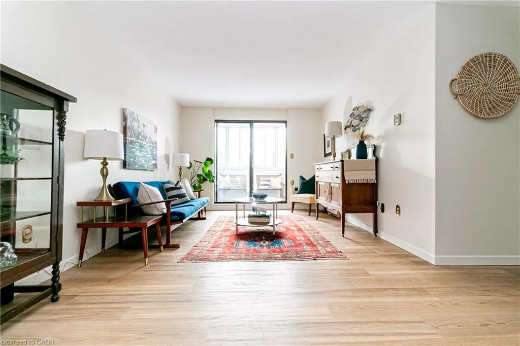 23 Main Street #405