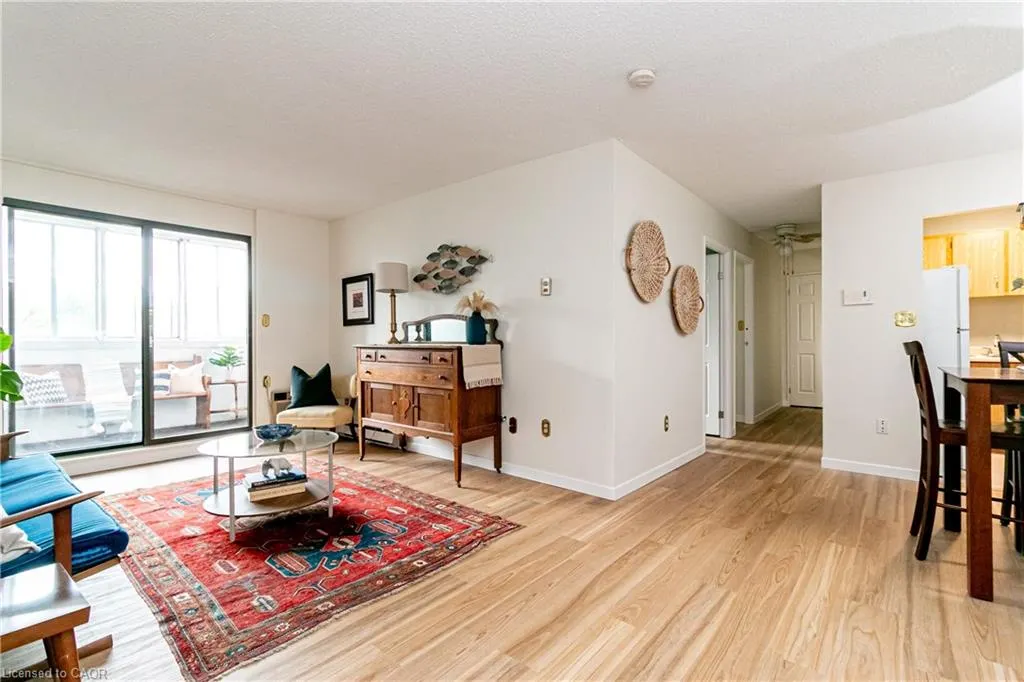 23 Main Street #405