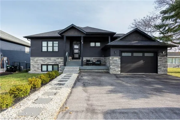 30 Lakeshore Road