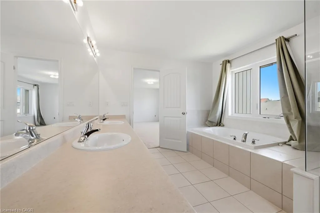 144 Gold Park Glen