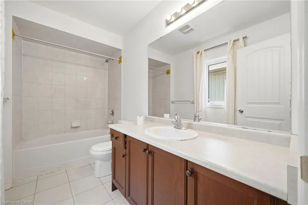 144 Gold Park Glen