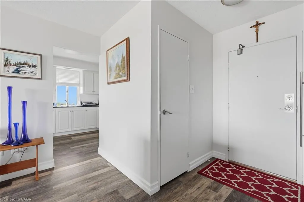 301 Frances Avenue #1207