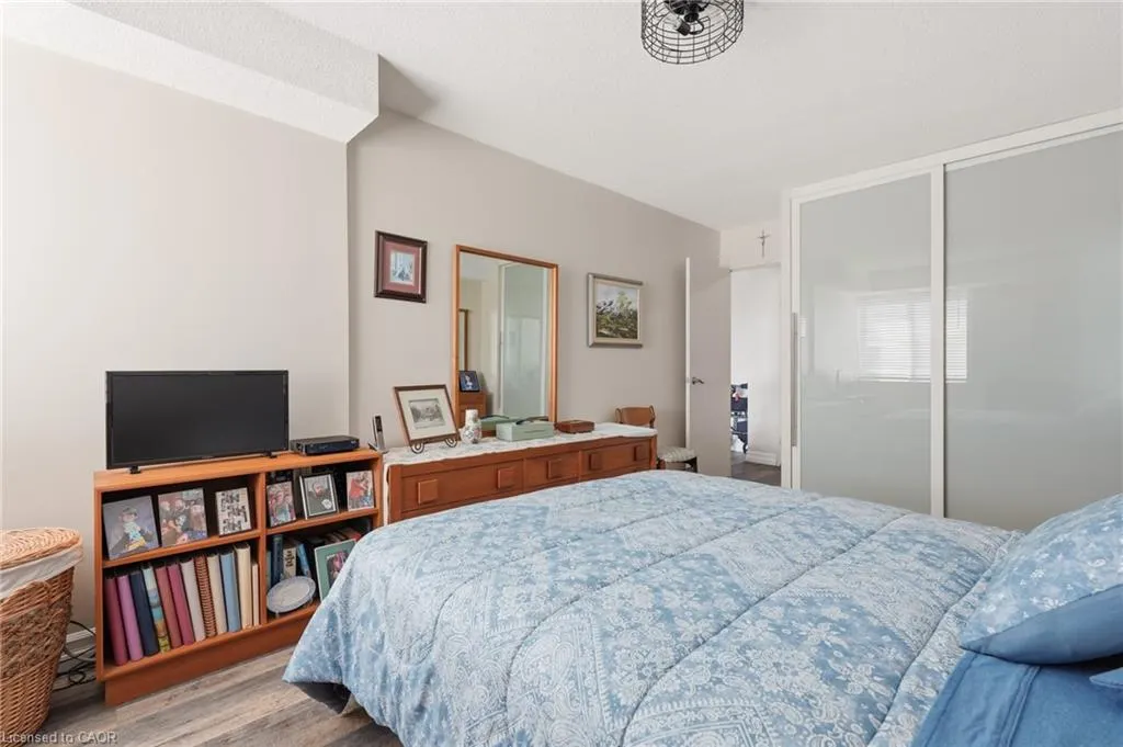 301 Frances Avenue #1207