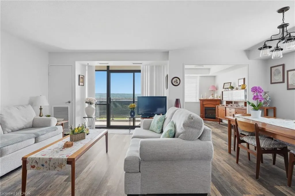 301 Frances Avenue #1207