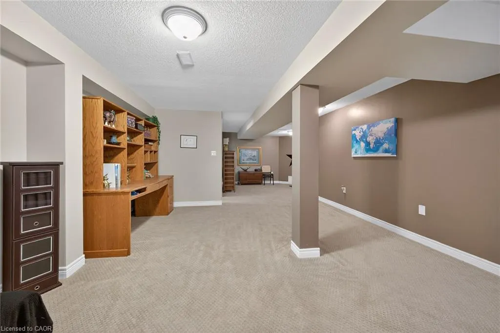 6 Gaddye Lane