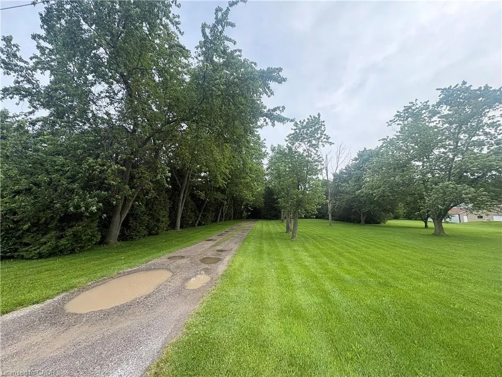 165 Ridge Road E