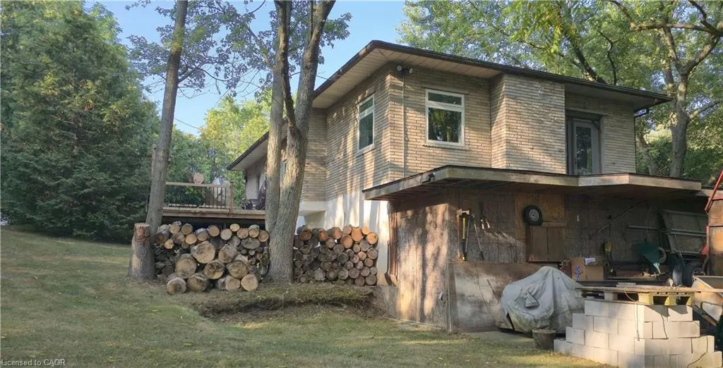 165 Ridge Road E