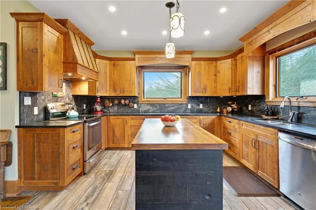 3612 Indian Trail