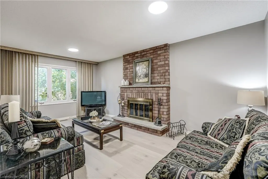 4217 Schneider Court