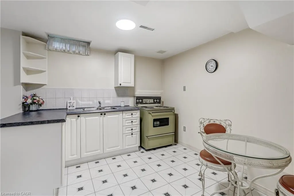 4217 Schneider Court