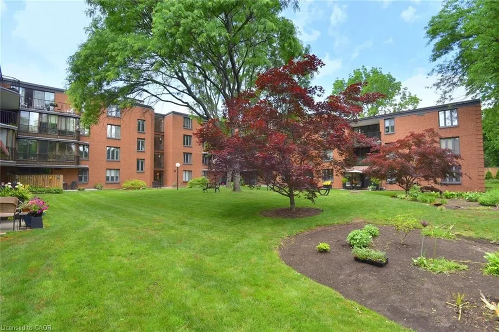 150 Wilson Street W #303