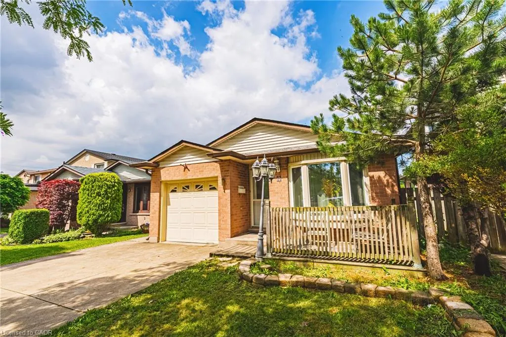11 Drakes Drive