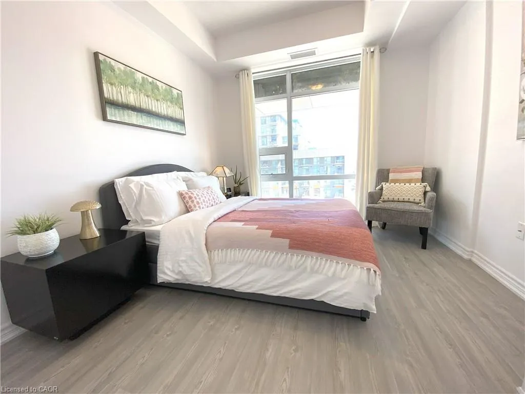 450 Dundas Street E #428