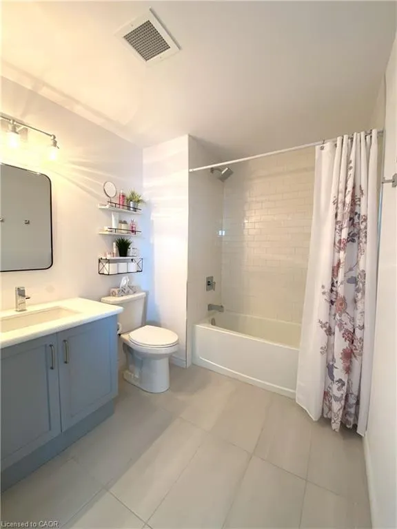 450 Dundas Street E #428