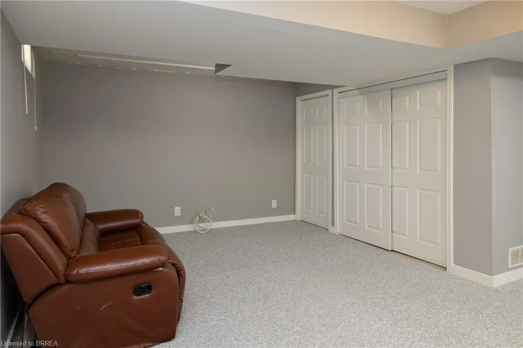 7 Graystone Court