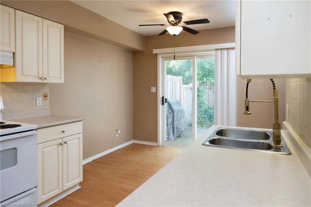 7 Graystone Court