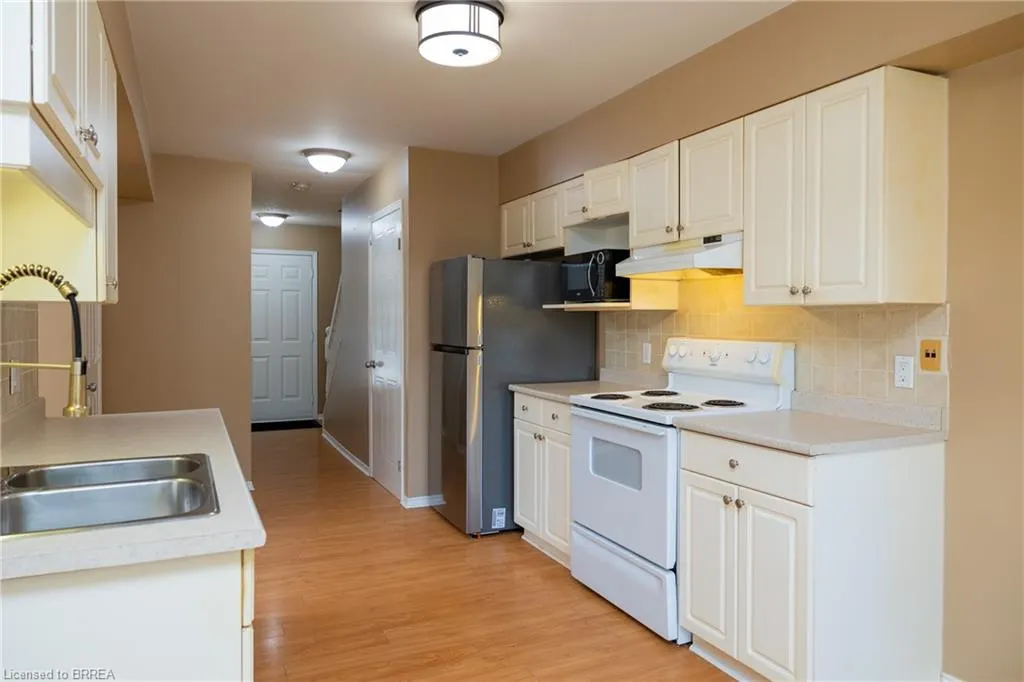7 Graystone Court