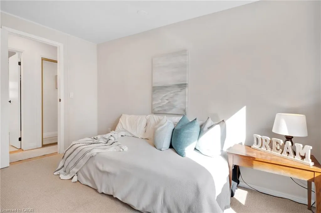 28 Macpherson Crescent