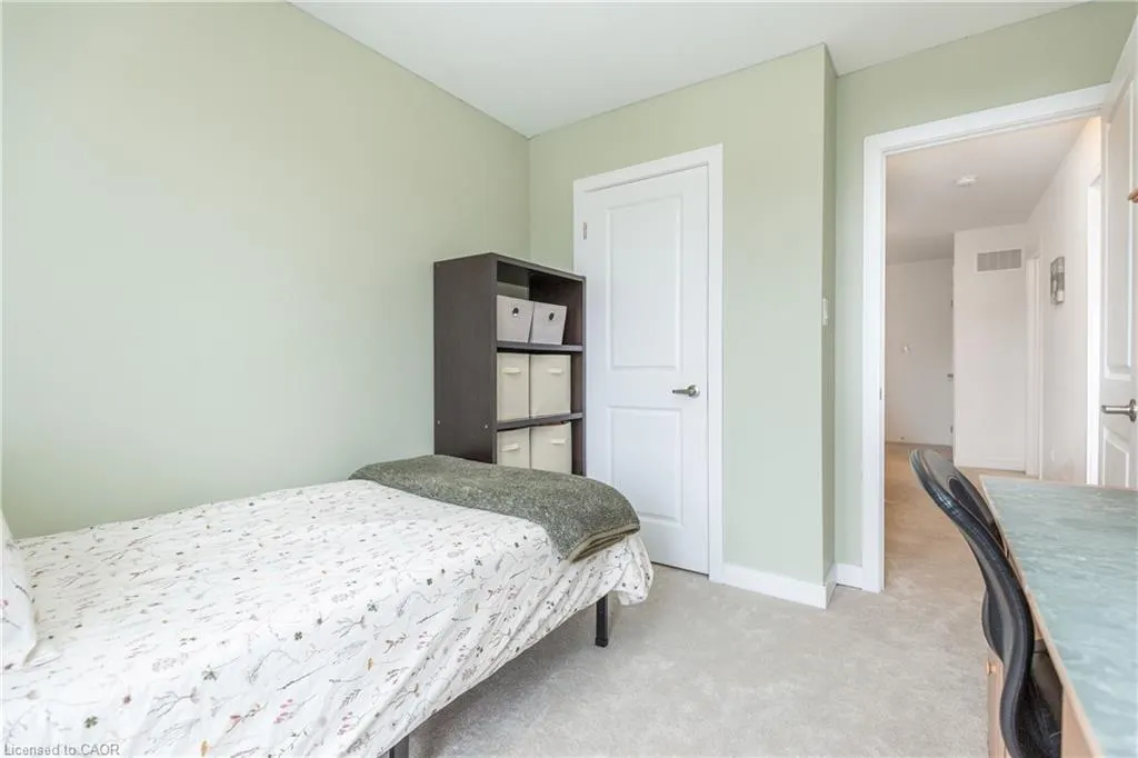 33 Red Maple Lane