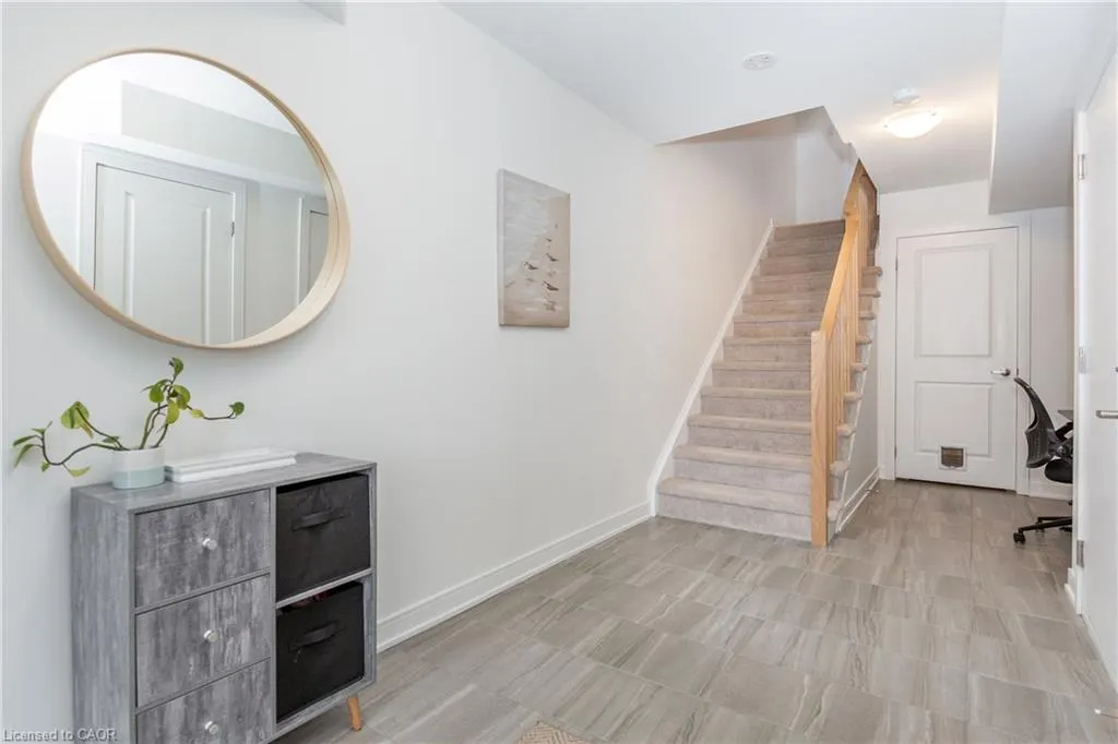 33 Red Maple Lane