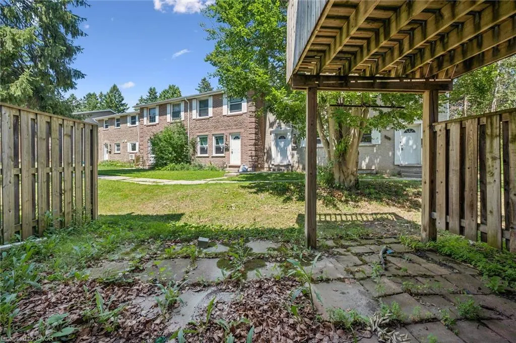 204 Westcourt Place