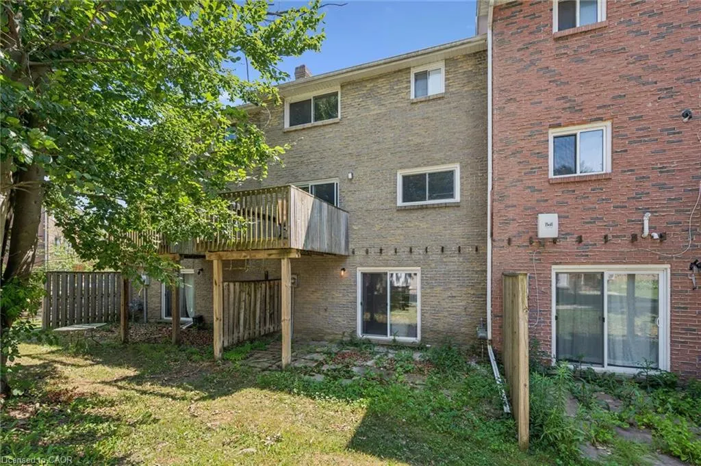 204 Westcourt Place