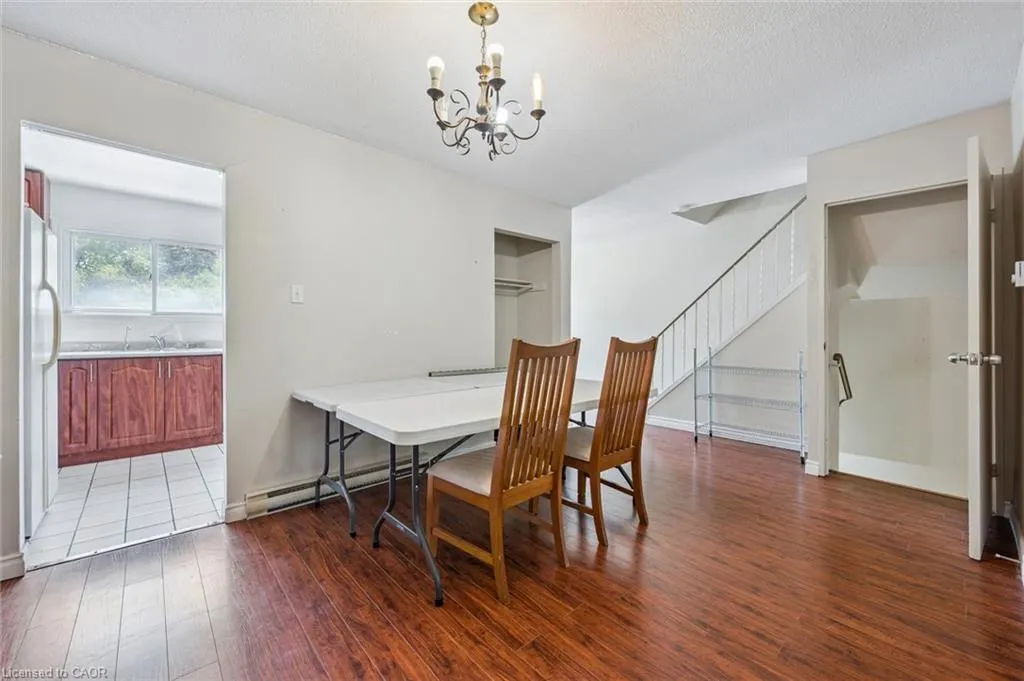 204 Westcourt Place