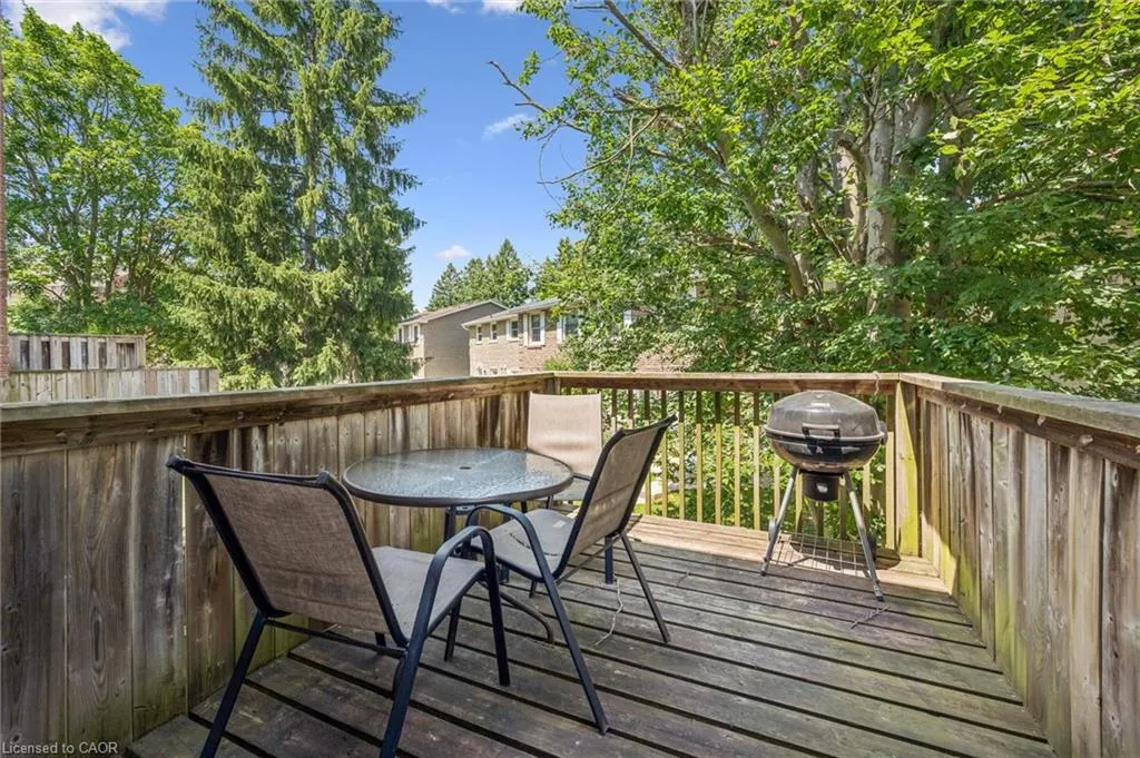 204 Westcourt Place