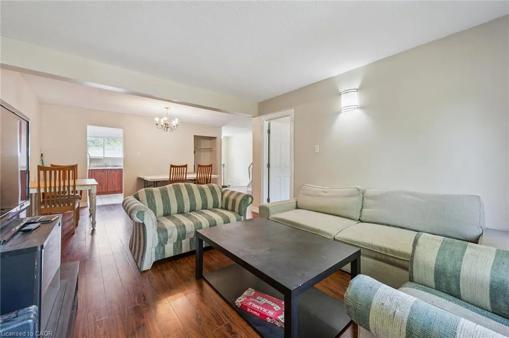 204 Westcourt Place