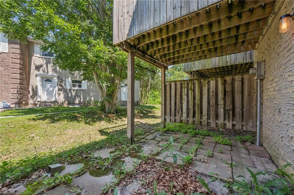 204 Westcourt Place