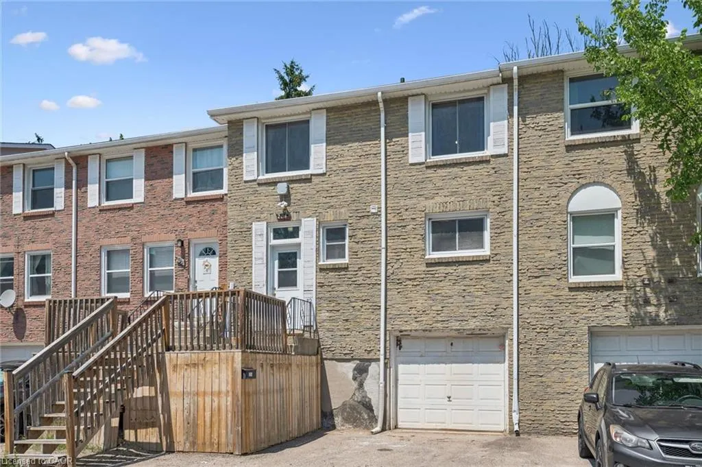 204 Westcourt Place