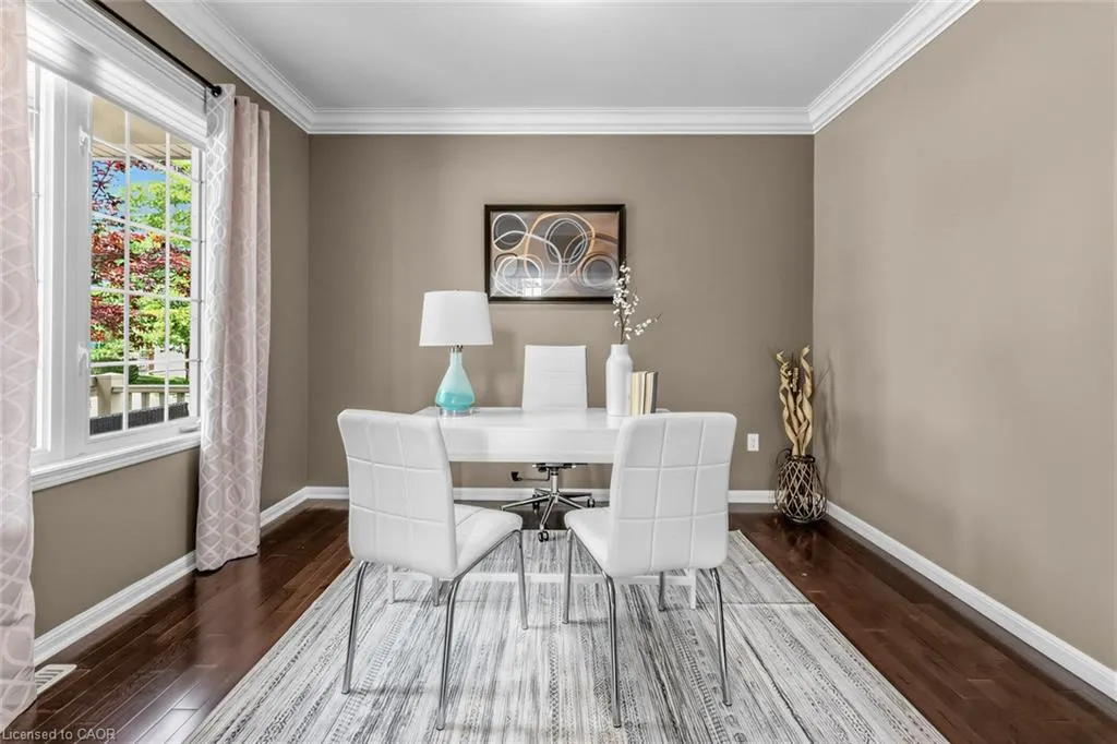 729 Boughton Crescent