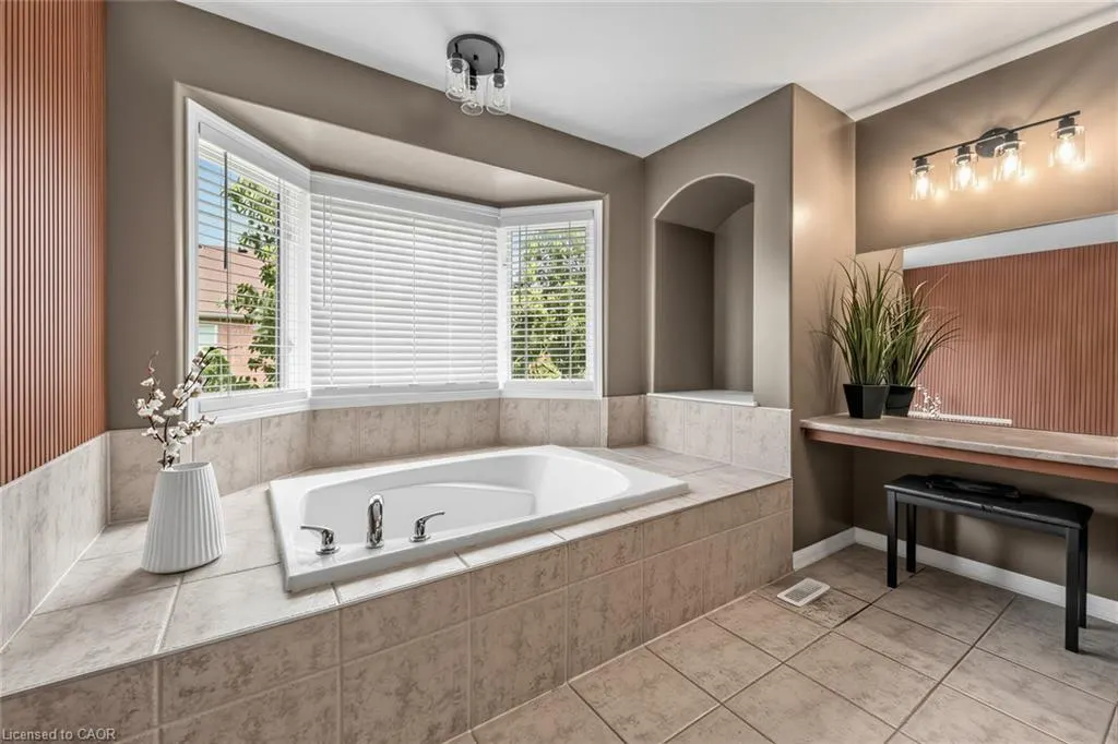 729 Boughton Crescent