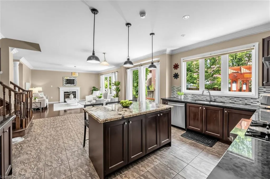 729 Boughton Crescent