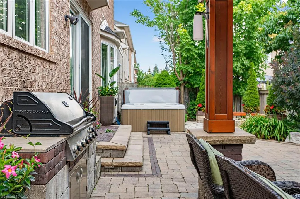 729 Boughton Crescent