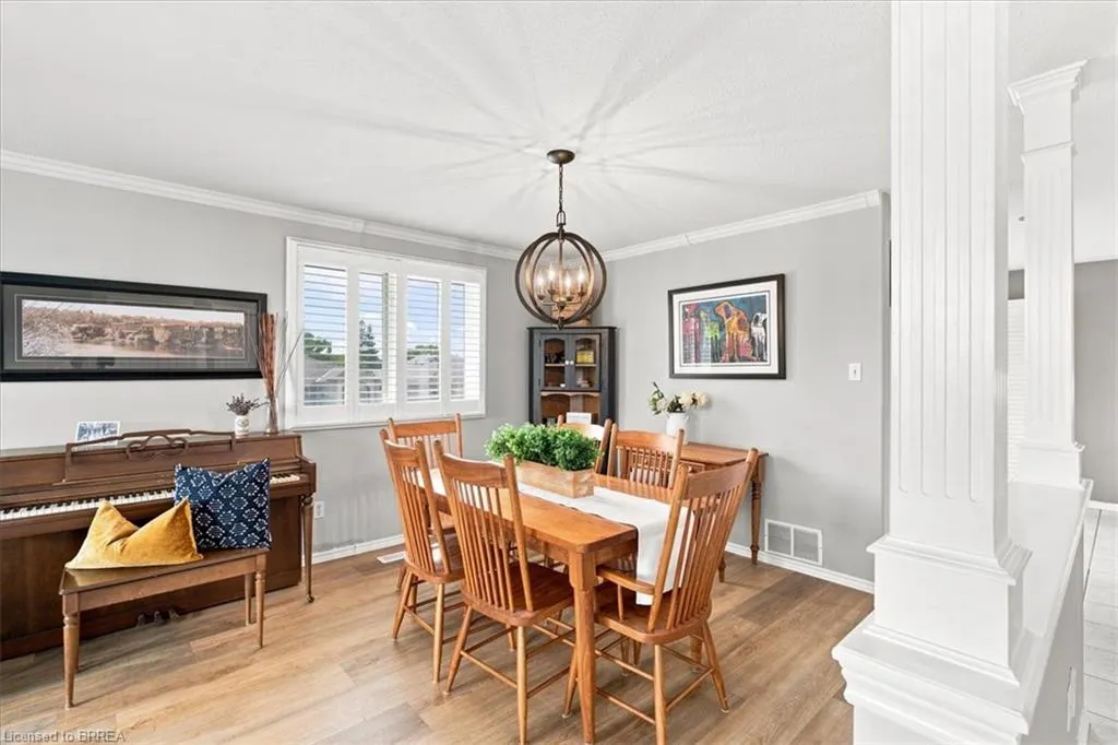 2 Dunton Lane