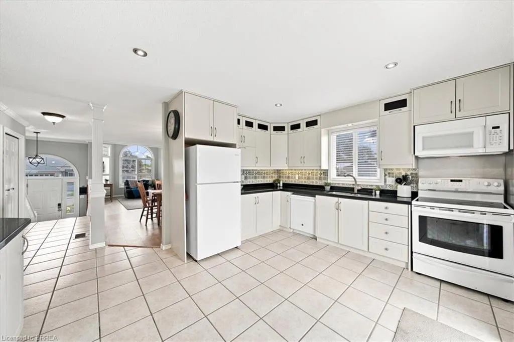 2 Dunton Lane