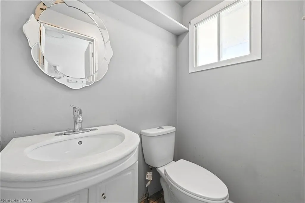 1 Mccuaig Court