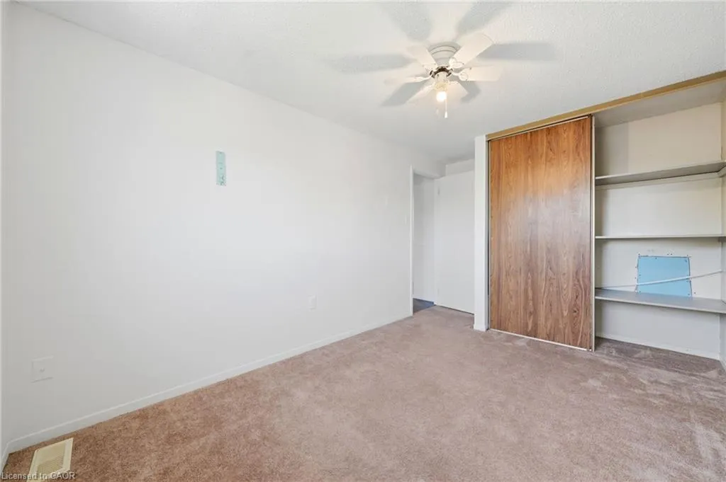 1 Mccuaig Court