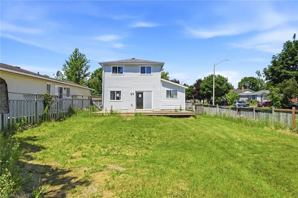 1 Mccuaig Court