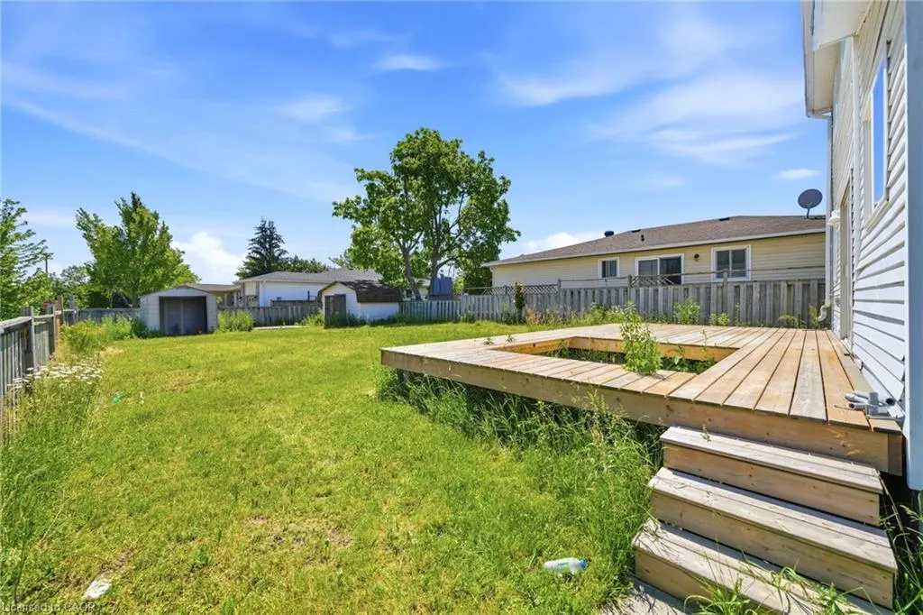 1 Mccuaig Court