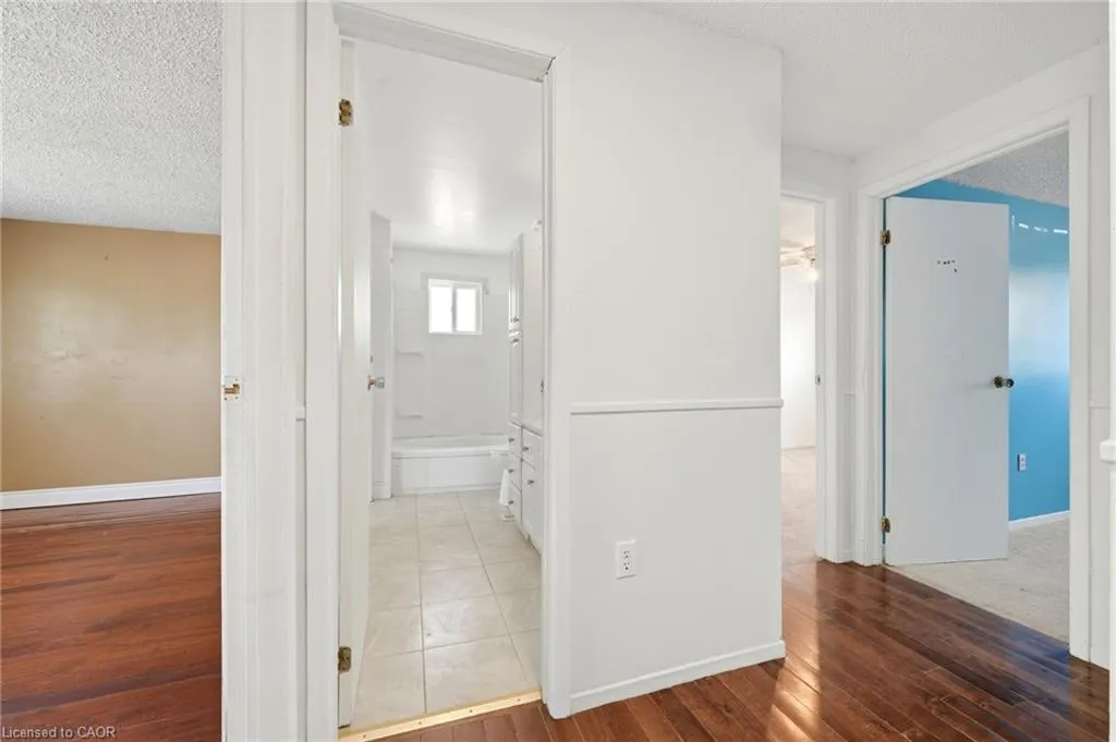 1 Mccuaig Court