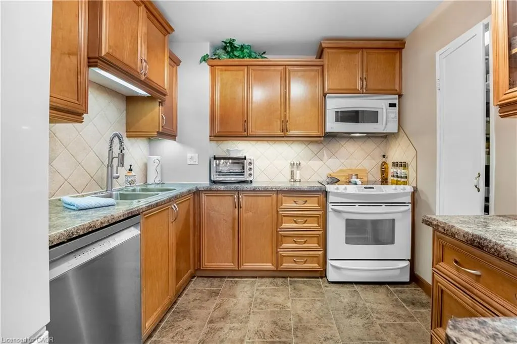 500 Green Road #1406