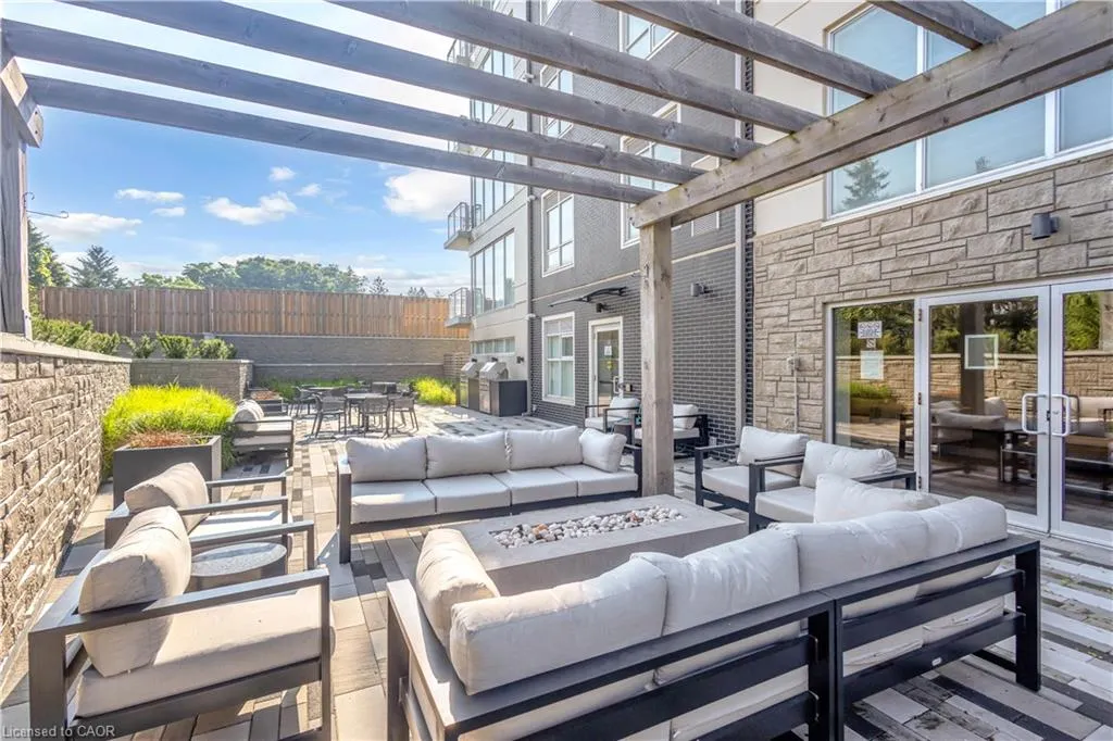 16 Markle Crescent #208