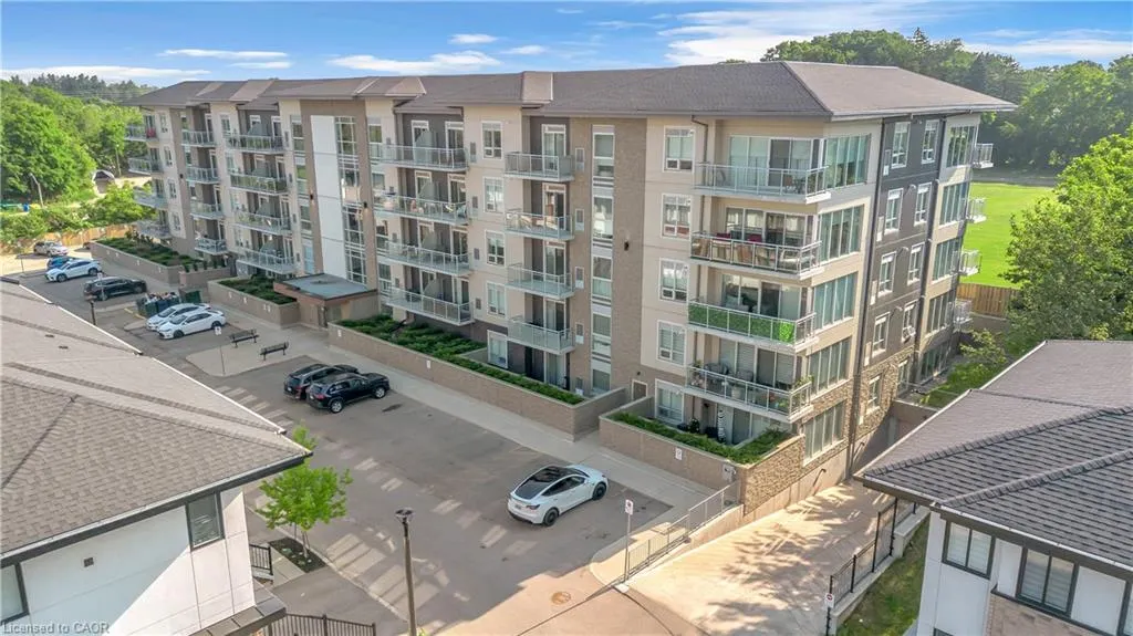 16 Markle Crescent #208