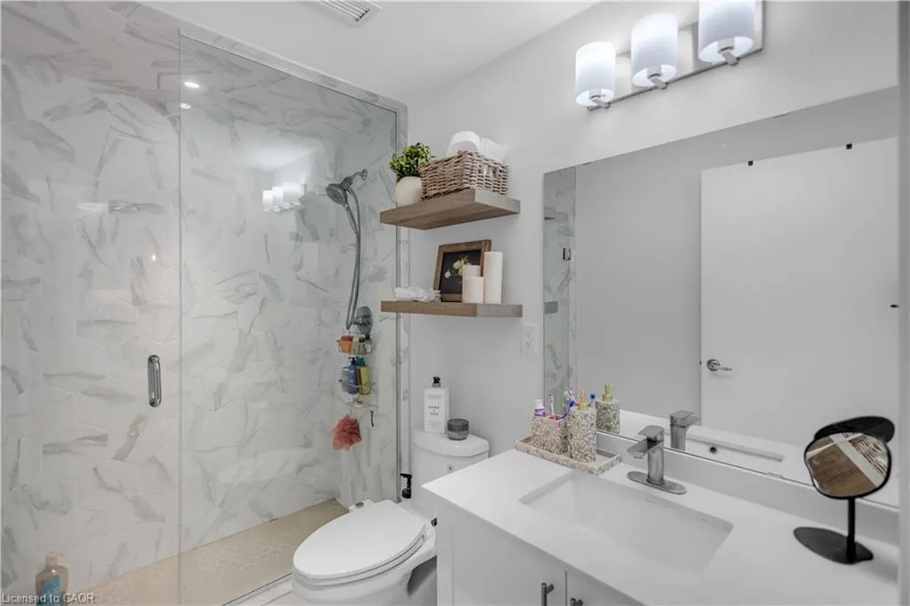 16 Markle Crescent #208