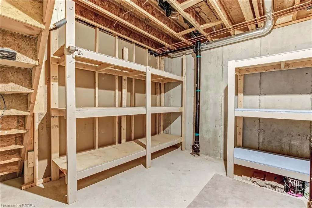 19 Hanlon Place #15